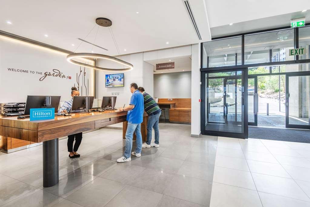 Hilton Garden Inn Windhoek İç mekan fotoğraf