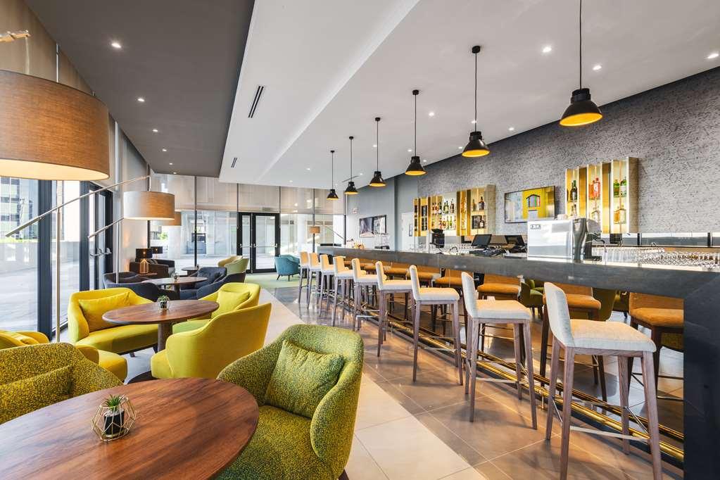 Hilton Garden Inn Windhoek Restoran fotoğraf